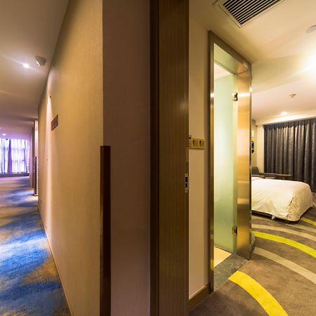 Holiday Inn Express Chengdu Jinniu By Ihg Exterior photo